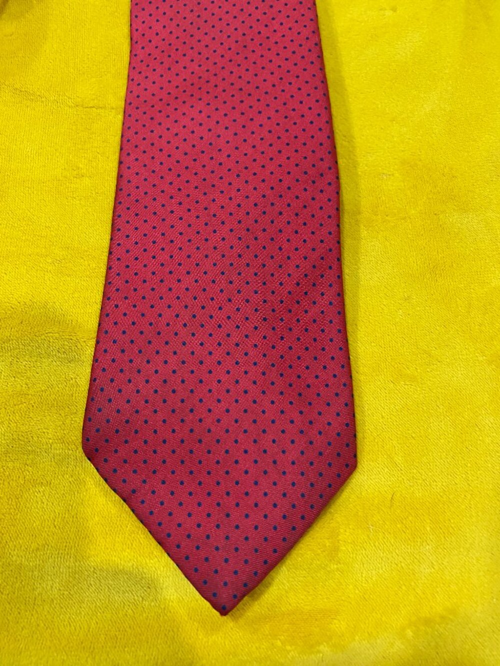 Lands' End 100% Silk Red Navy Blue Polka Dot Men's Necktie Classic Preppy 58"